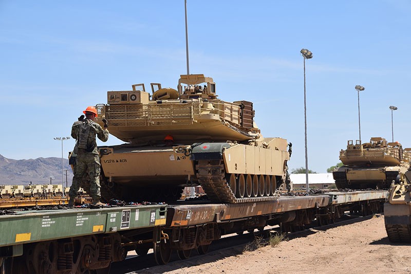 Tennessee Guard’s 278th Armored Cavalry Regiment Tanks being loaded on to rail cars headed for the National Training Center in Fort Irwin, California.