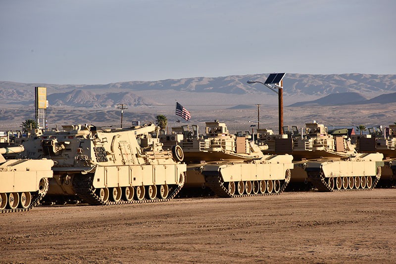 Tennessee Guard’s 278th Armored Cavalry Regiment Tanks in the desert.